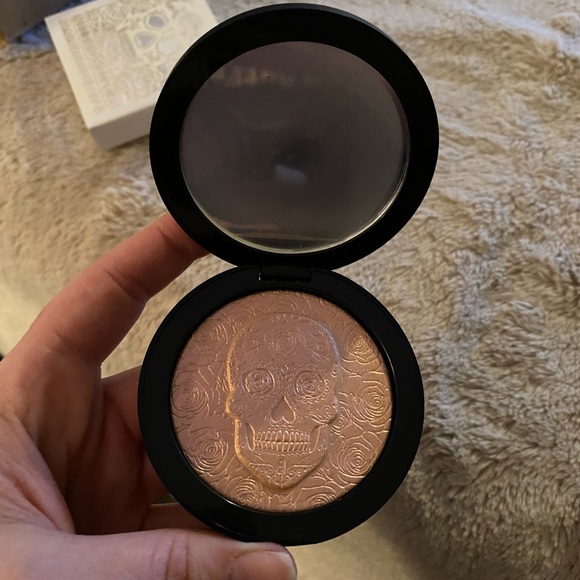 Bnib melt cosmetics highlighter - Picture 4 of 4